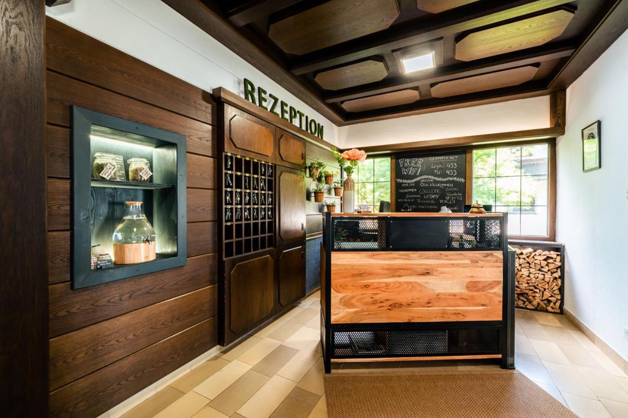 Boutique Hotel Olympia Seefeld in Tirol Bagian luar foto