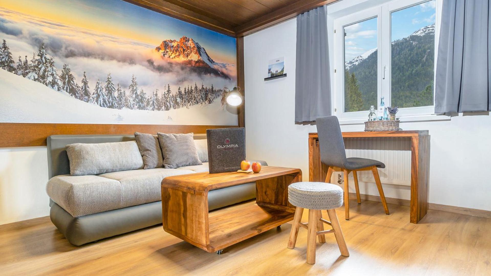 Boutique Hotel Olympia Seefeld in Tirol Bagian luar foto